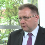 Oszczędności Polaków to ponad 1 bln zł. Poziom długoterminowych oszczędności jest jednak jednym z najniższych w Europie