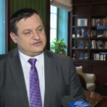 Wynagradzanie pracowników w formie opcji na akcje czy obligacji coraz popularniejsze w Polsce. W Stanach Zjednoczonych to już standard