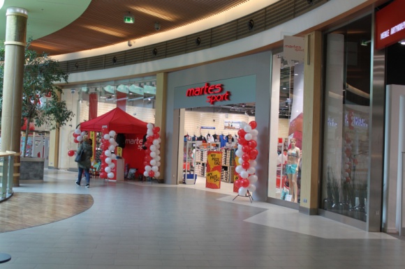 Nowe otwarcia w Porcie Łódź BIZNES, Firma - Łódzkie centrum zyskało dwóch nowych najemców. Ofertę Portu Łódź uzupełniły marki - Martes Sport oraz Flügger Farby.