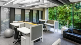 Nieergonomiczny open space kosztuje nas 1,5h dziennie BIZNES, Firma -
