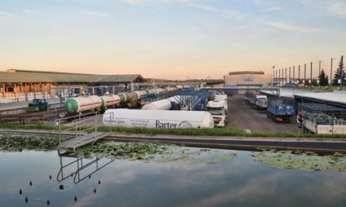 Płynny nawóz z Białegostoku. Barter S.A. rozszerza asortyment nawozów mineralnyc