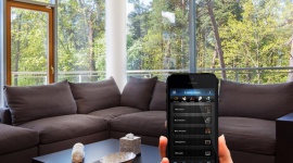 Eltrox partnerem FIBARO BIZNES, Firma - FIBARO rozpoczęło współpracę z Eltrox, największą w Polsce siecią sklepów oferujących profesjonalne systemy zabezpieczeń. Sprzęt wiodącego polskiego producenta rozwiązań smart home trafi do oddziałów Eltrox w całym kraju.