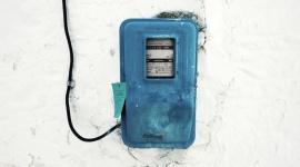 Firmy efektywne energetycznie płacą niższe rachunki za prąd BIZNES, Firma - Rozsądne wykorzystanie energii w firmie prowadzi do korzyści ekonomicznych. Nowe budynki od początku dostosowane są do rozwiązań efektywnych energetycznie. Istniejące wymagają prac termomodernizacyjnych, inwestycji w nowe procesy technologiczne lub wymiany oświetlenia na ledowe.