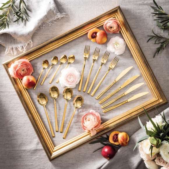 Fyrklӧvern – 5 lat na polskim rynku! BIZNES, Firma - Firma Fyrklövern – wiodący producent luksusowej porcelany, cenionej przez pasjonatów oryginalnego designu najwyższej jakości – świętuje 45 lecie działalności w Skandynawii i jubileusz obecności na polskim rynku.