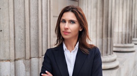 Test przywództwa: Jakich liderów potrzebujemy w kryzysie? BIZNES, Firma - Wybuch epidemii koronawirusa i jego konsekwencje w turystyce, transporcie, gastronomii i wielu innych branżach skutkuje nie tylko kryzysem ekonomicznym, ale nasila również poczucie strachu. 75 % Polaków przewiduje wpływ koronawirusa na polską gospodarkę.