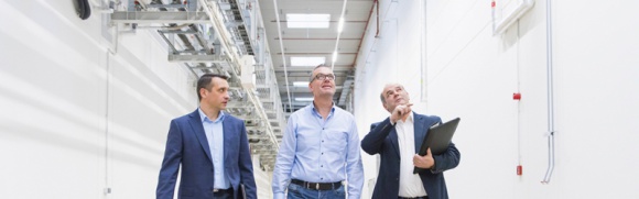 W magazynach na poważnie zaczynają myśleć o komforcie pracy zatrudnionych BIZNES, Firma - Boiska do siatkówki czy koszykówki, strefy relaksu jak w nowoczesnych biurach, a nawet przedszkole – to obecnie oczekiwane i już spotykane „wyposażenie” parków magazynowych.