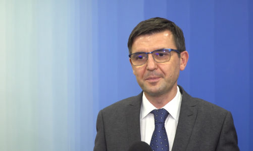 Prawie połowa dorosłych Polaków odczuwa przewlekły stres. Pandemia i problemy finansowe mocno go nasilają