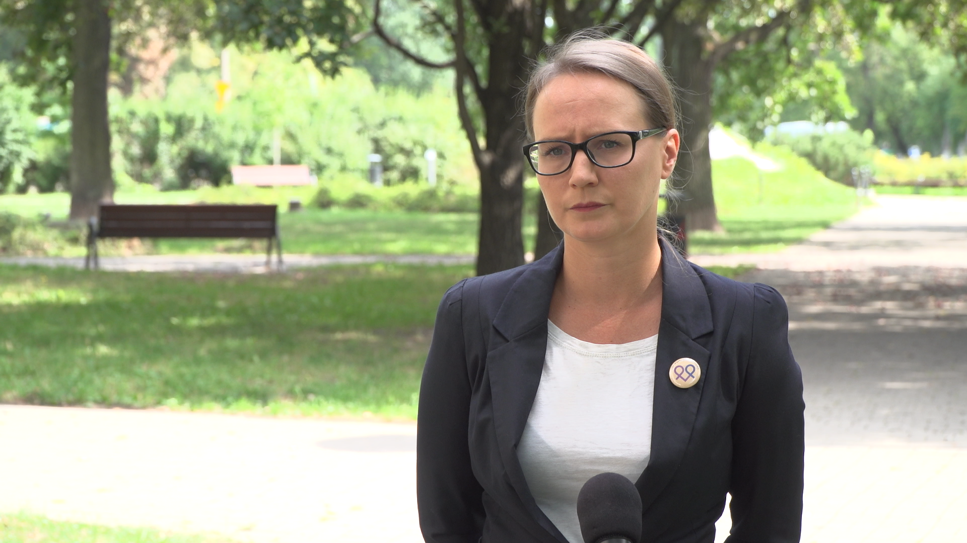 Każdego dnia w Polsce samobójstwo popełnia średnio 15 osób. Problem nasilił się szczególnie wśród młodzieży i seniorów